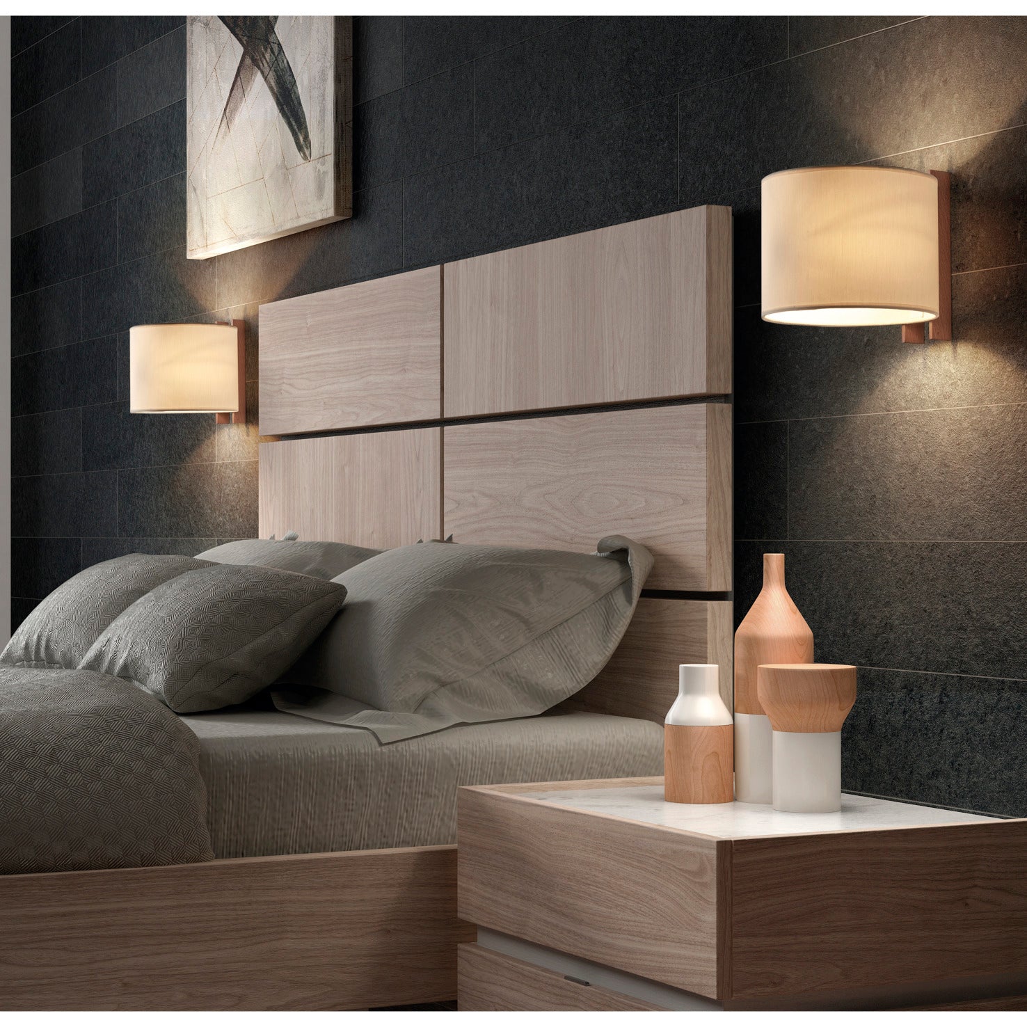 Deux appliques murales en bois de hêtre et abat-jour en coton beige de la collection Compact éclairent une chambre élégante et chaleureuse, créant une atmosphère douce et accueillante.