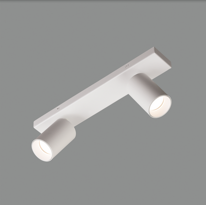 Plafonnier Gina à têtes orientables, design épuré noir ou blanc, offrant 2 à 4 sources lumineuses modulables pour un éclairage précis et élégant dans tout type d’intérieur.