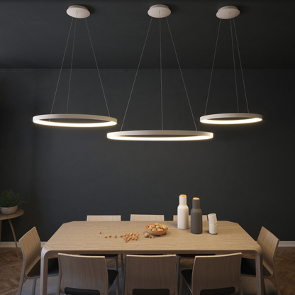 Suspension Grace – Luminaire design pour grands espaces modernes
Apportez élégance et légèreté à votre intérieur avec la suspension Grace, un luminaire moderne idéal pour les grands volumes et les pièces à vivre contemporaines. Sa lumière douce et fluide met en valeur les espaces sans les surcharger, créant une ambiance chaleureuse et harmonieuse. Grâce à son design aérien et minimaliste, la suspension Grace s’intègre parfaitement dans les salons, salles à manger ou halls d’entrée, offrant un éclairage LED 